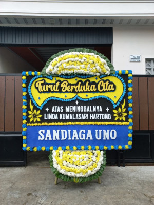 Papan Bunga Duka di Ngloro